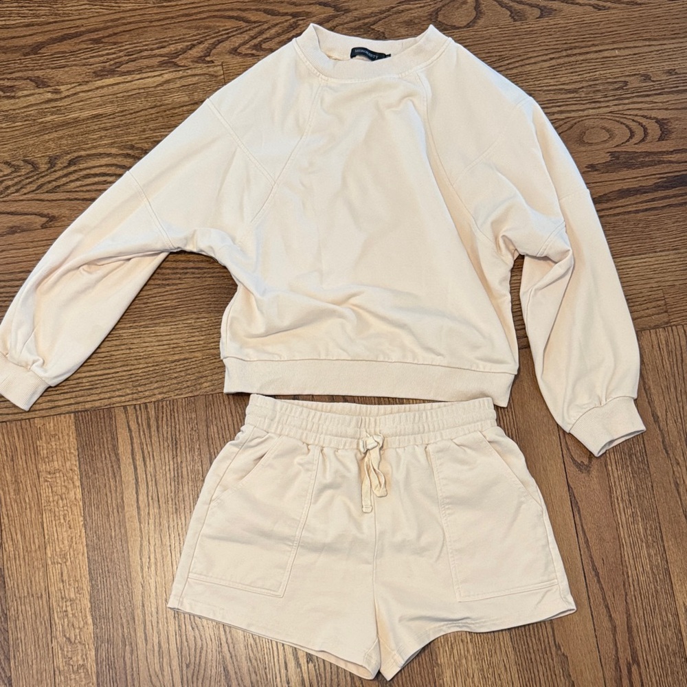 Peach Sweatshirt and Shorts Set
